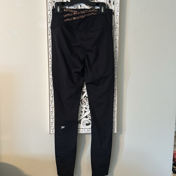 Fabletics Trinity High Waisted Legging with Leopard Detail - Picture 3 of 6